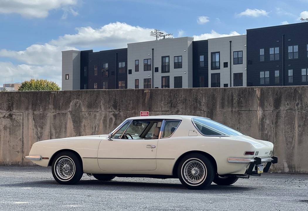 1982 Studebaker Avanti - Image 22 of 31