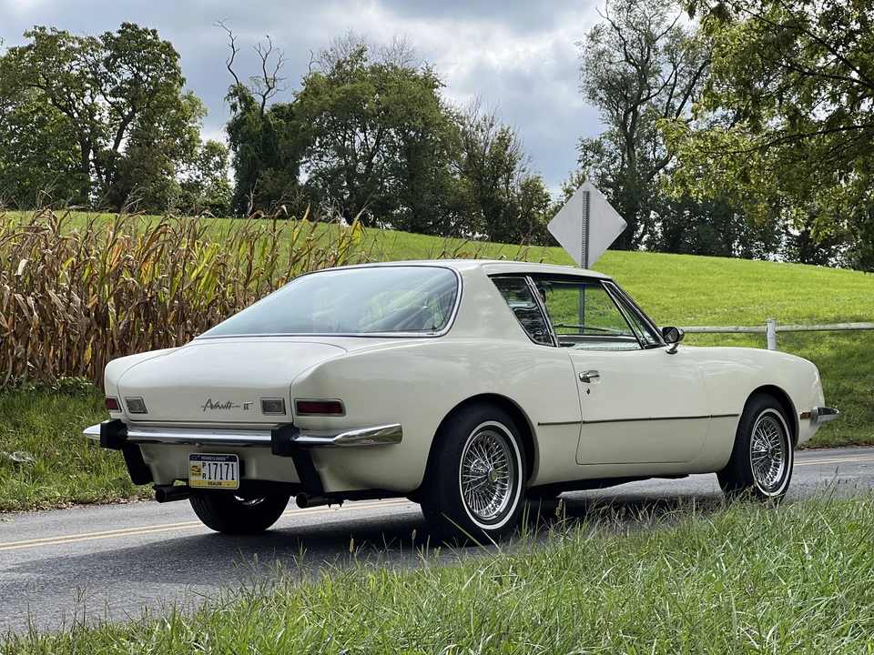1982 Studebaker Avanti - Image 27 of 31