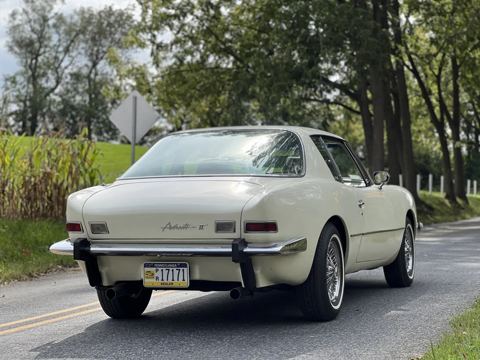 1982 Studebaker Avanti - Image 30 of 31