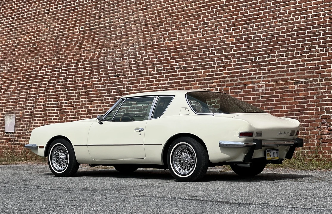 1982 Studebaker Avanti - Image 16 of 31