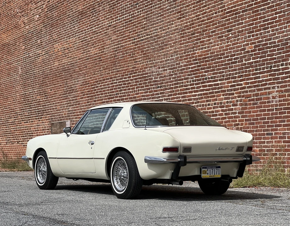 1982 Studebaker Avanti - Image 15 of 31