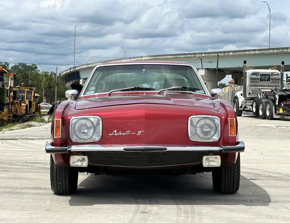 1982 Studebaker Avanti - Image 6 of 31