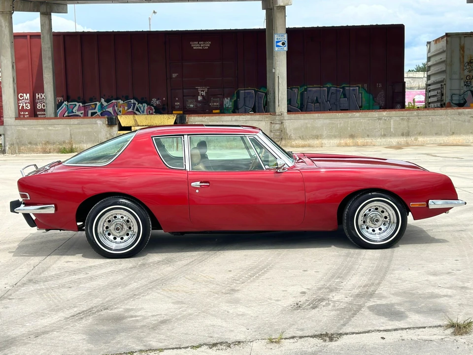 1982 Studebaker Avanti - Image 20 of 31