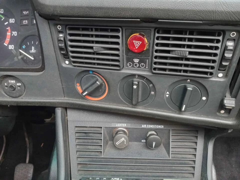 1982 BMW E21 3 Series - Image 6 of 15