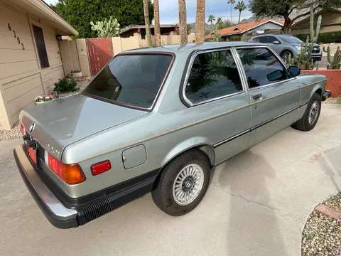 1982 BMW 320i E21