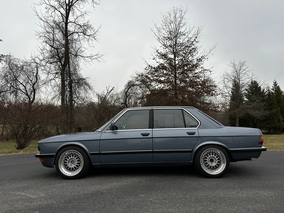 1982 BMW E28 5 Series - Image 2 of 6
