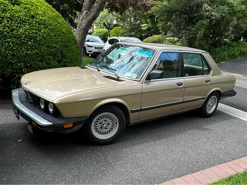 1982 BMW 528e