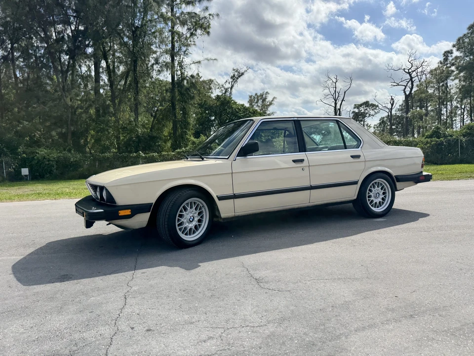 1982 BMW E28 5 Series - Image 2 of 31