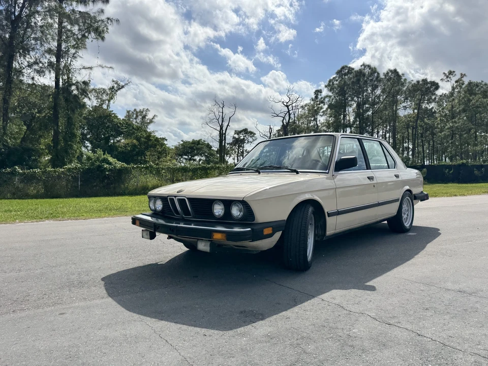 1982 BMW E28 5 Series - Image 5 of 31