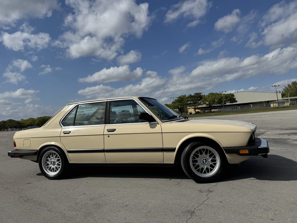 1982 BMW E28 5 Series - Image 14 of 31