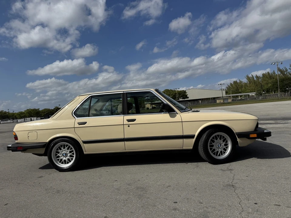 1982 BMW E28 5 Series - Image 16 of 31