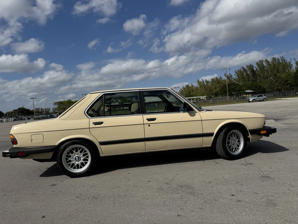 1982 BMW E28 5 Series - Image 17 of 31