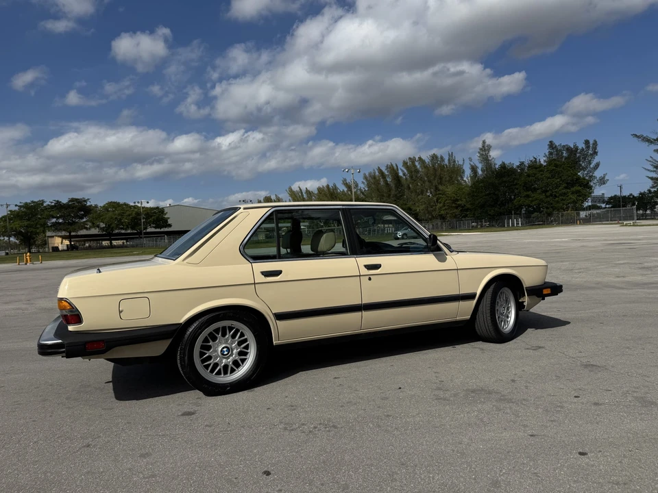 1982 BMW E28 5 Series - Image 18 of 31