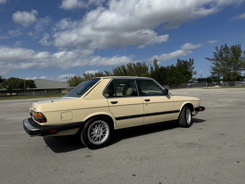 1982 BMW E28 5 Series - Image 19 of 31