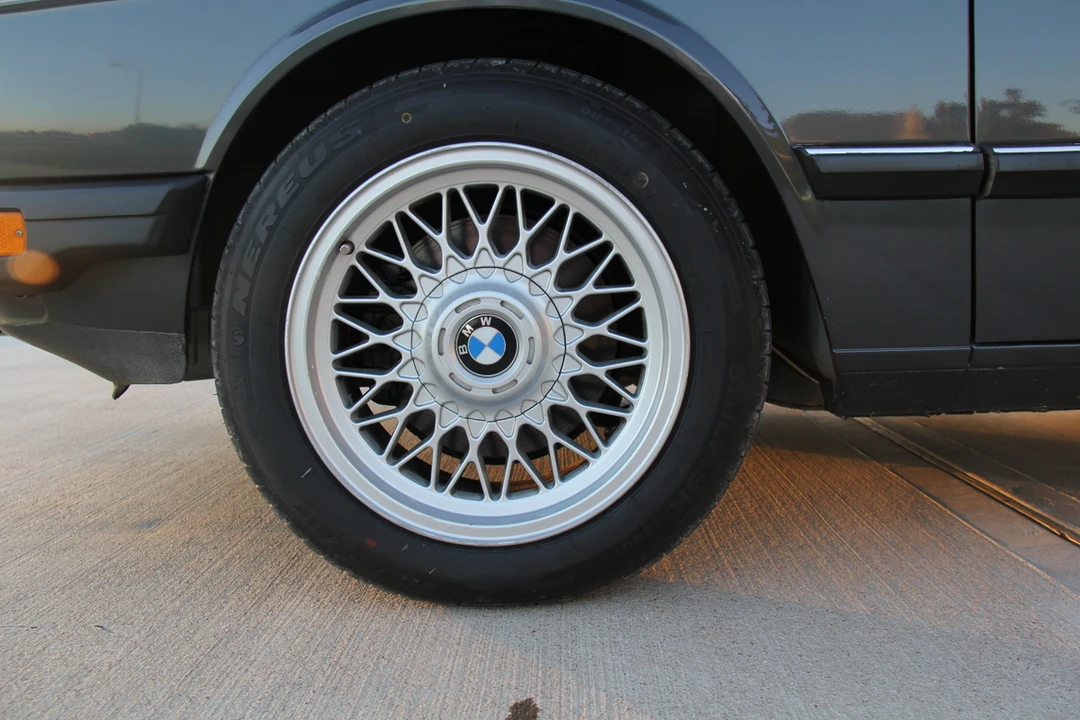 1982 BMW E28 5 Series - Image 23 of 31