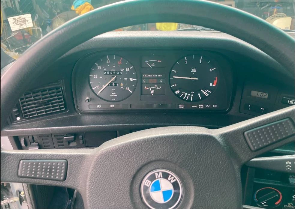 1982 BMW E28 5 Series - Image 9 of 11