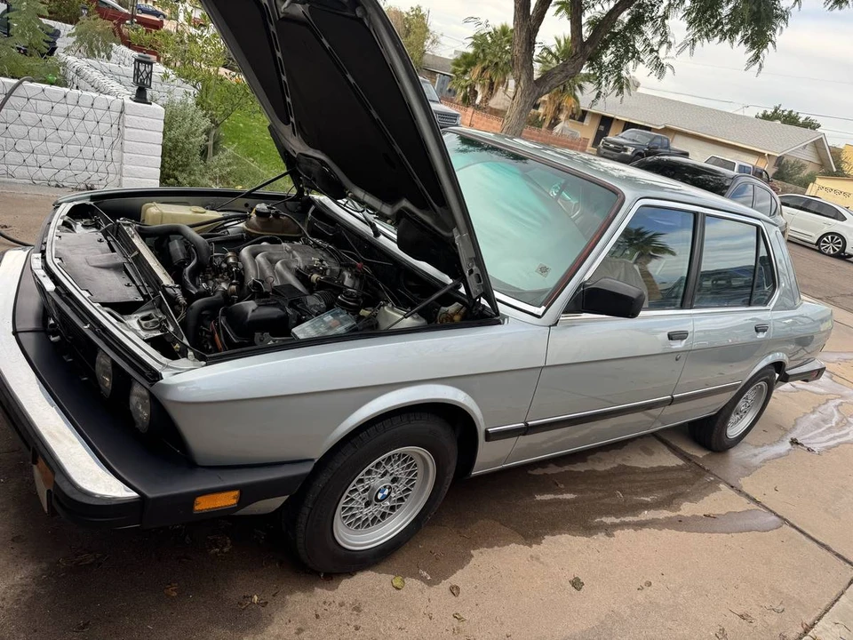 1982 BMW E28 5 Series - Image 4 of 11