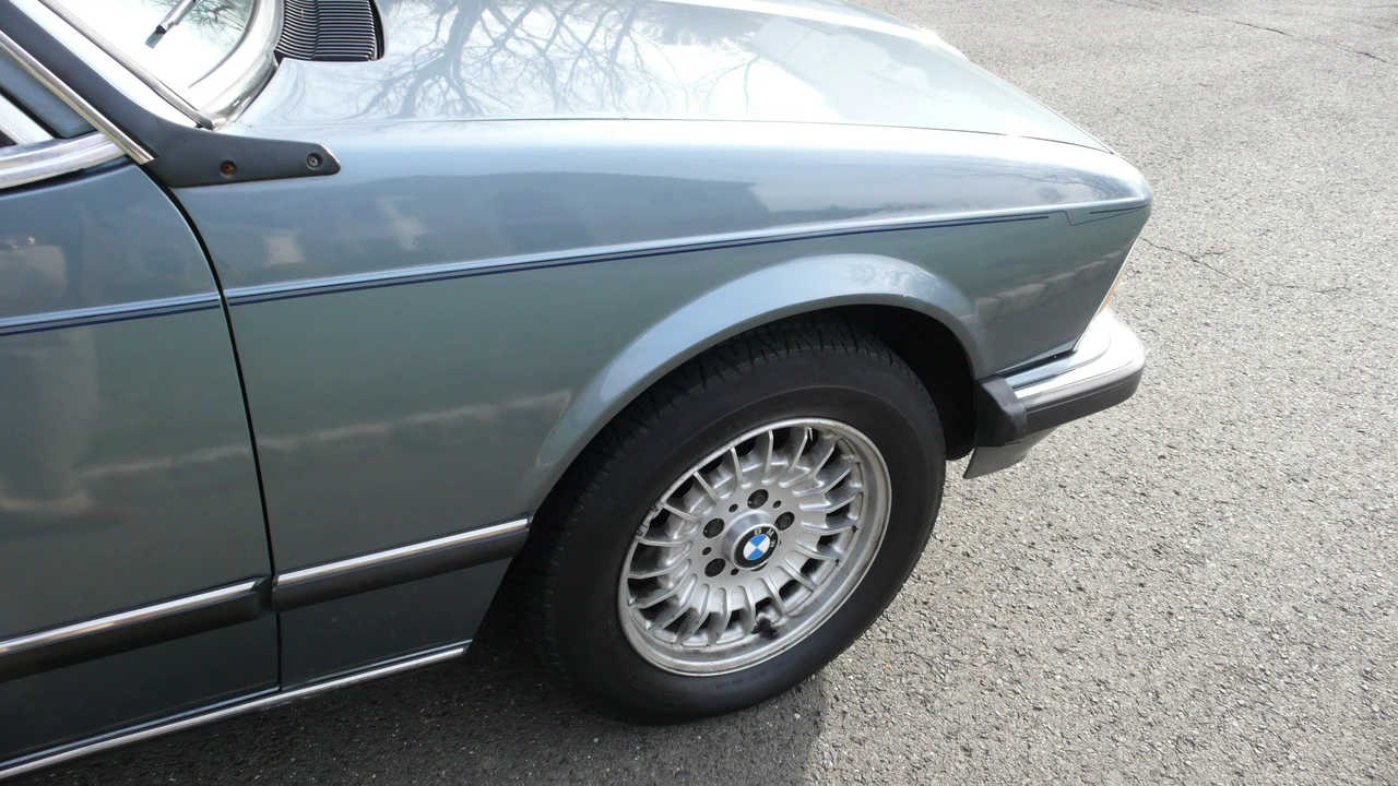1982 BMW E23 7 Series - Image 11 of 31