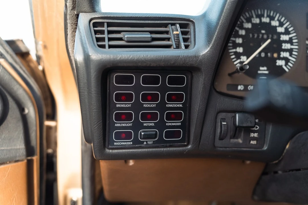 1982 BMW E23 7 Series - Image 22 of 30