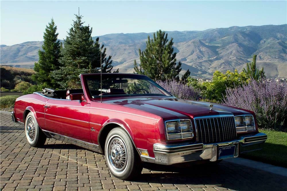 1982 Buick Riviera 4th-7th Gen - Image 2 of 5