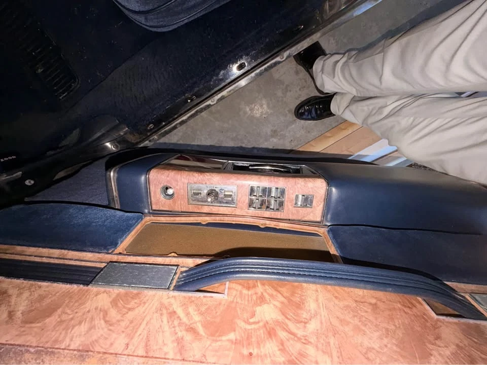 1982 Buick Electra - Image 9 of 11