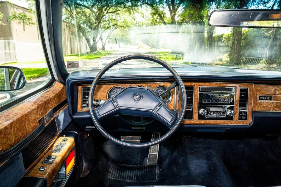 1982 Buick Electra - Image 4 of 12