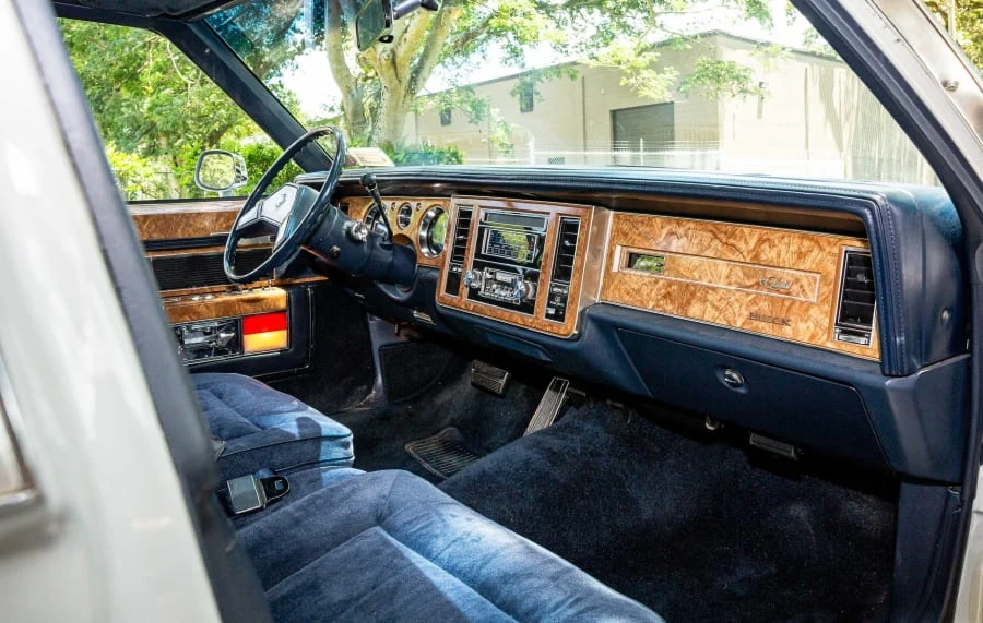 1982 Buick Electra - Image 11 of 12