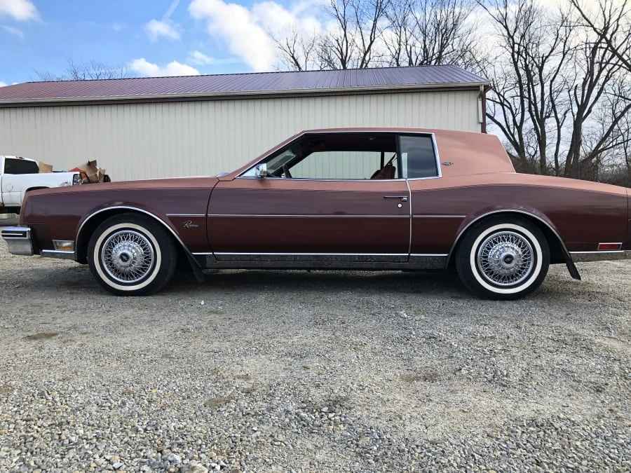 1982 Buick Riviera 4th-7th Gen - Image 2 of 12