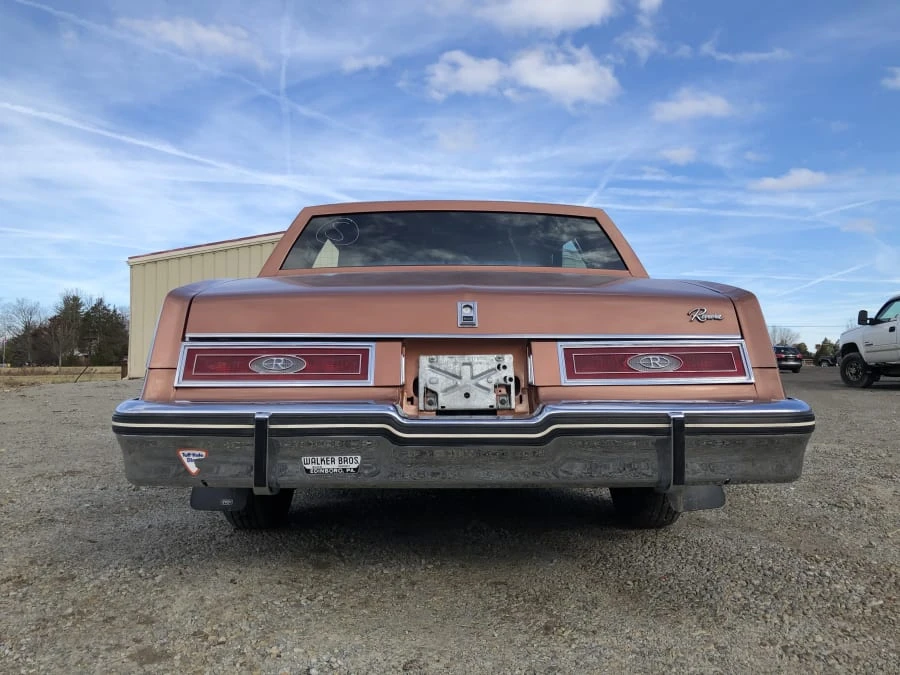 1982 Buick Riviera 4th-7th Gen - Image 10 of 12