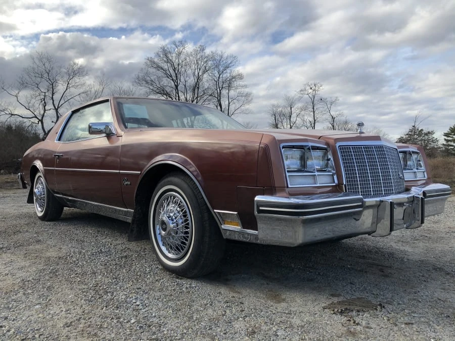 1982 Buick Riviera 4th-7th Gen - Image 11 of 12