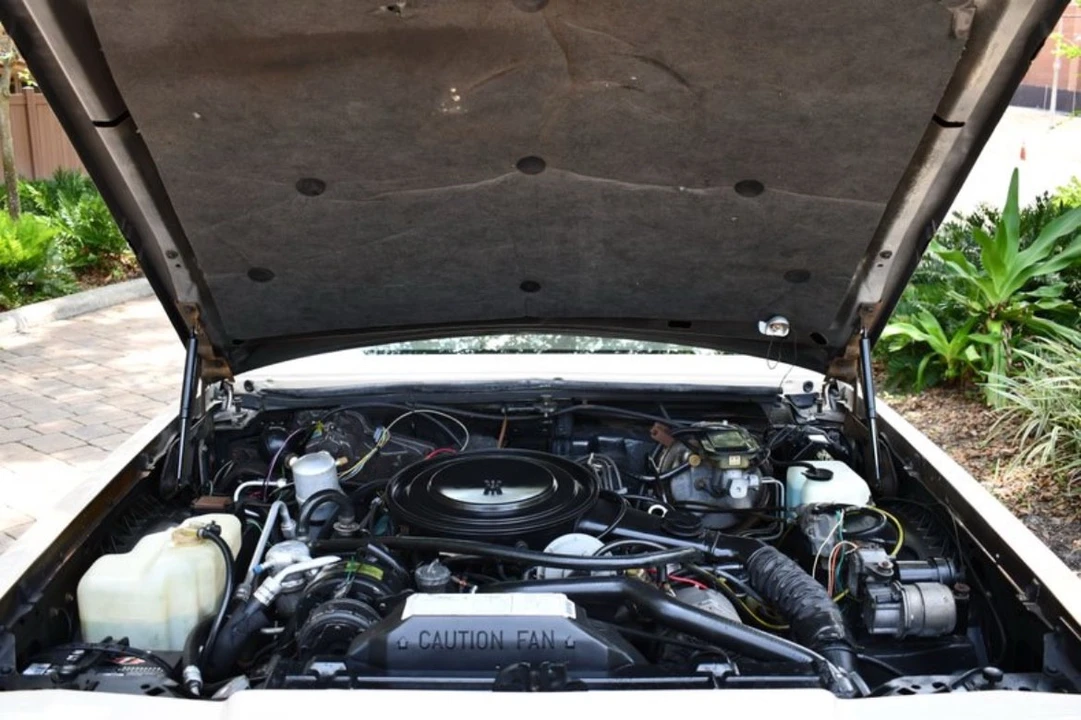 1982 Buick Riviera 4th-7th Gen - Image 12 of 16