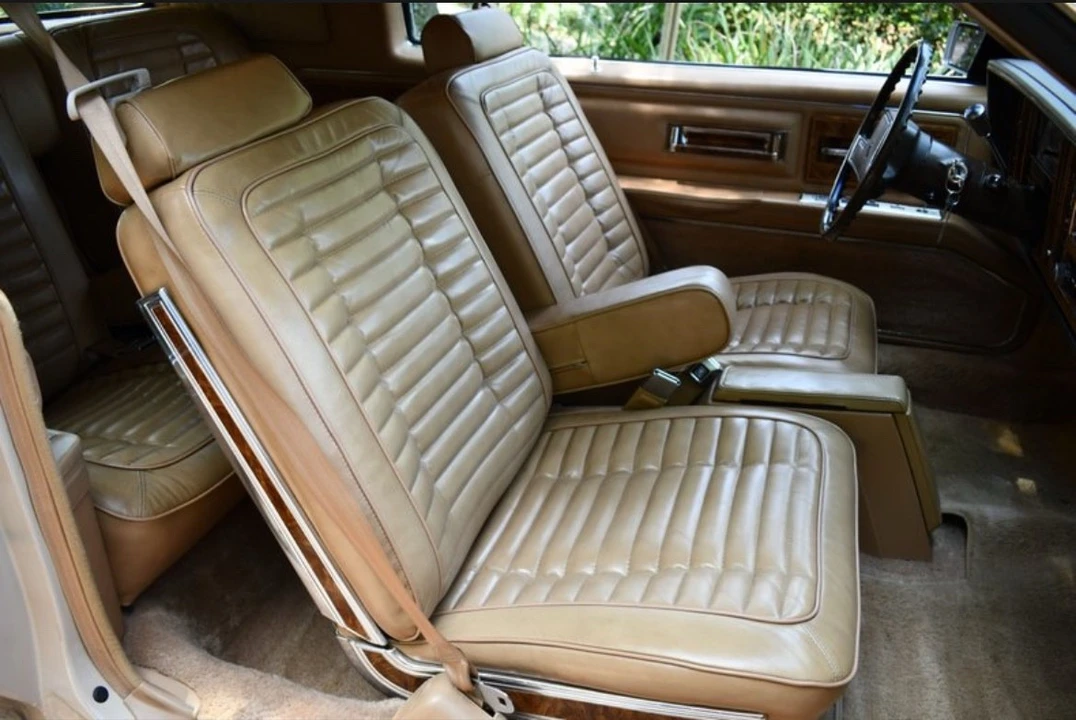 1982 Buick Riviera 4th-7th Gen - Image 9 of 16