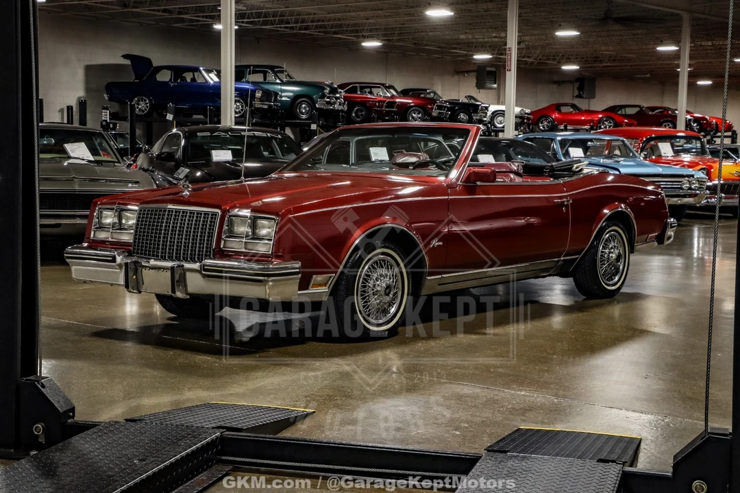 1982 Buick Riviera 4th-7th Gen - Image 4 of 31