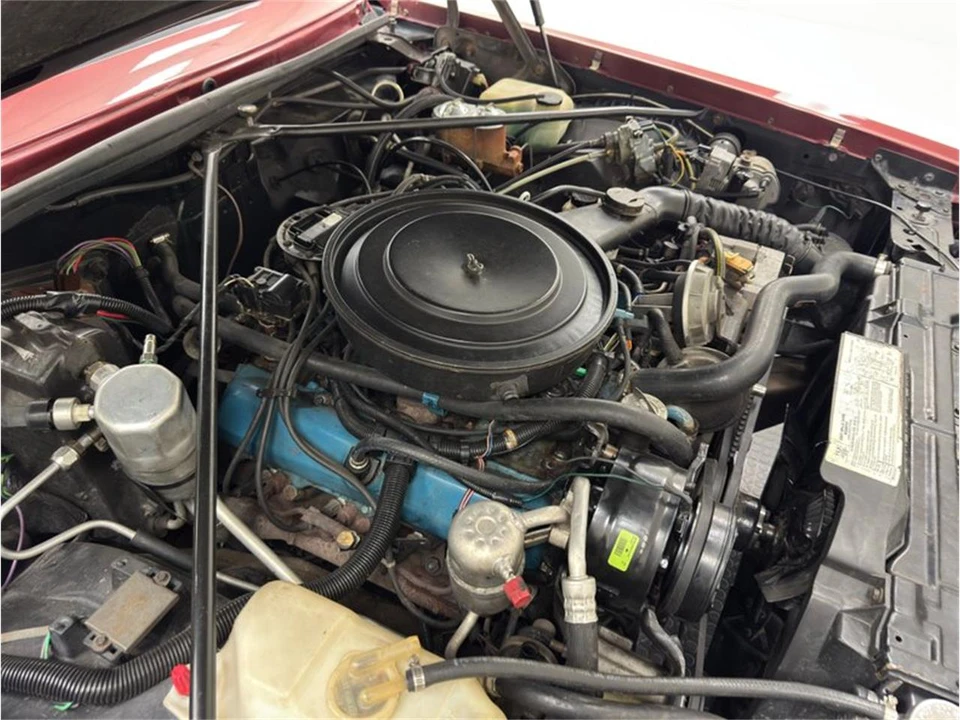 1982 Buick Riviera 4th-7th Gen - Image 29 of 31