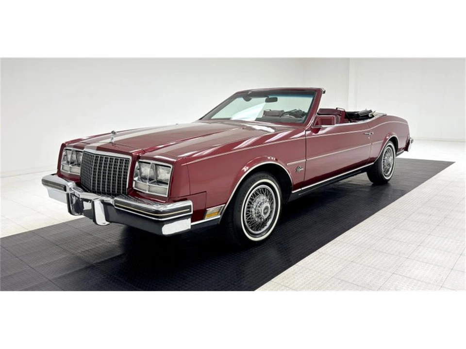 1982 Buick Riviera 4th-7th Gen - Image 2 of 31