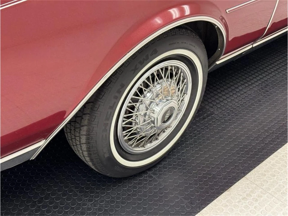 1982 Buick Riviera 4th-7th Gen - Image 22 of 31
