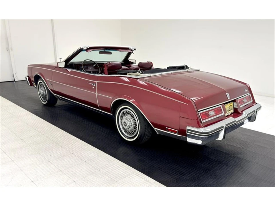 1982 Buick Riviera 4th-7th Gen - Image 6 of 31