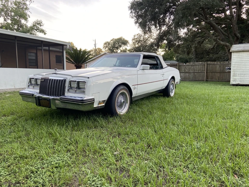 1982 Buick Riviera 4th-7th Gen - Image 4 of 26