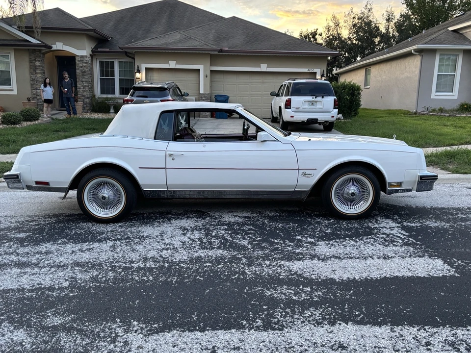 1982 Buick Riviera 4th-7th Gen - Image 9 of 26