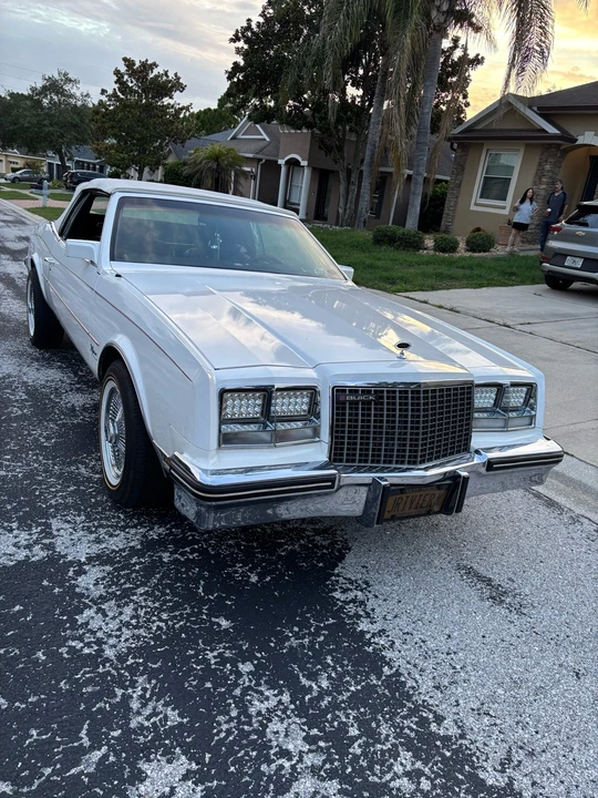 1982 Buick Riviera 4th-7th Gen - Image 5 of 26