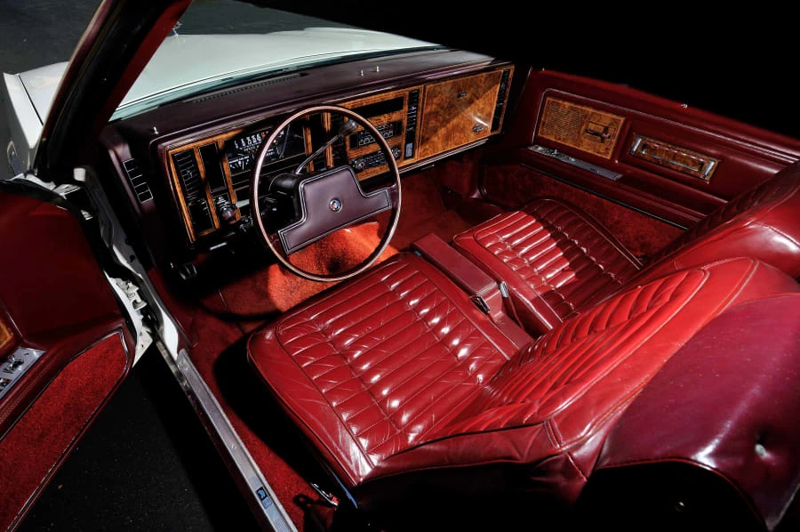 1982 Buick Riviera 4th-7th Gen - Image 4 of 12