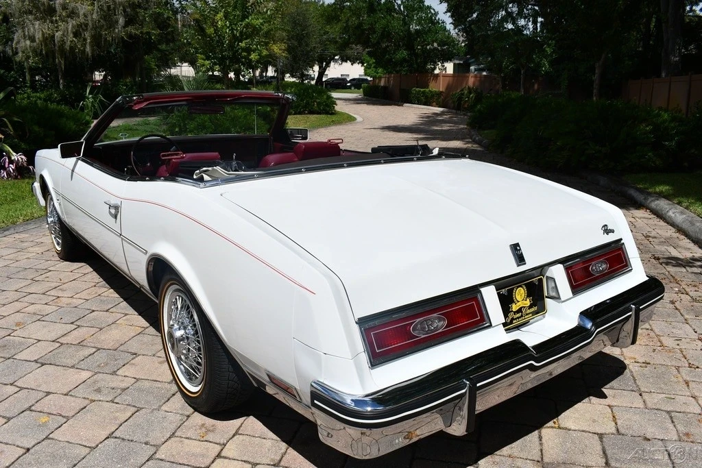 1982 Buick Riviera 4th-7th Gen - Image 6 of 21