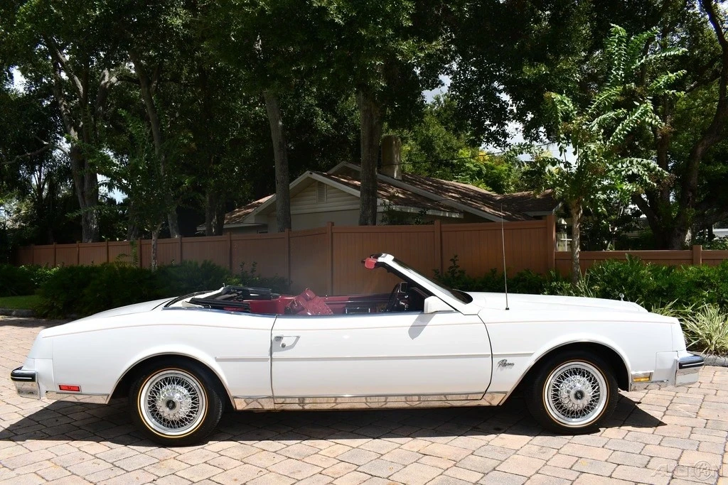 1982 Buick Riviera 4th-7th Gen - Image 5 of 21