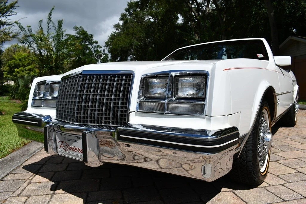 1982 Buick Riviera 4th-7th Gen - Image 8 of 21