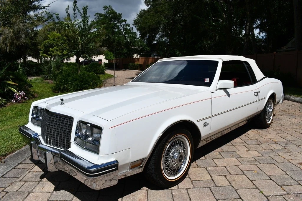 1982 Buick Riviera 4th-7th Gen - Image 7 of 21