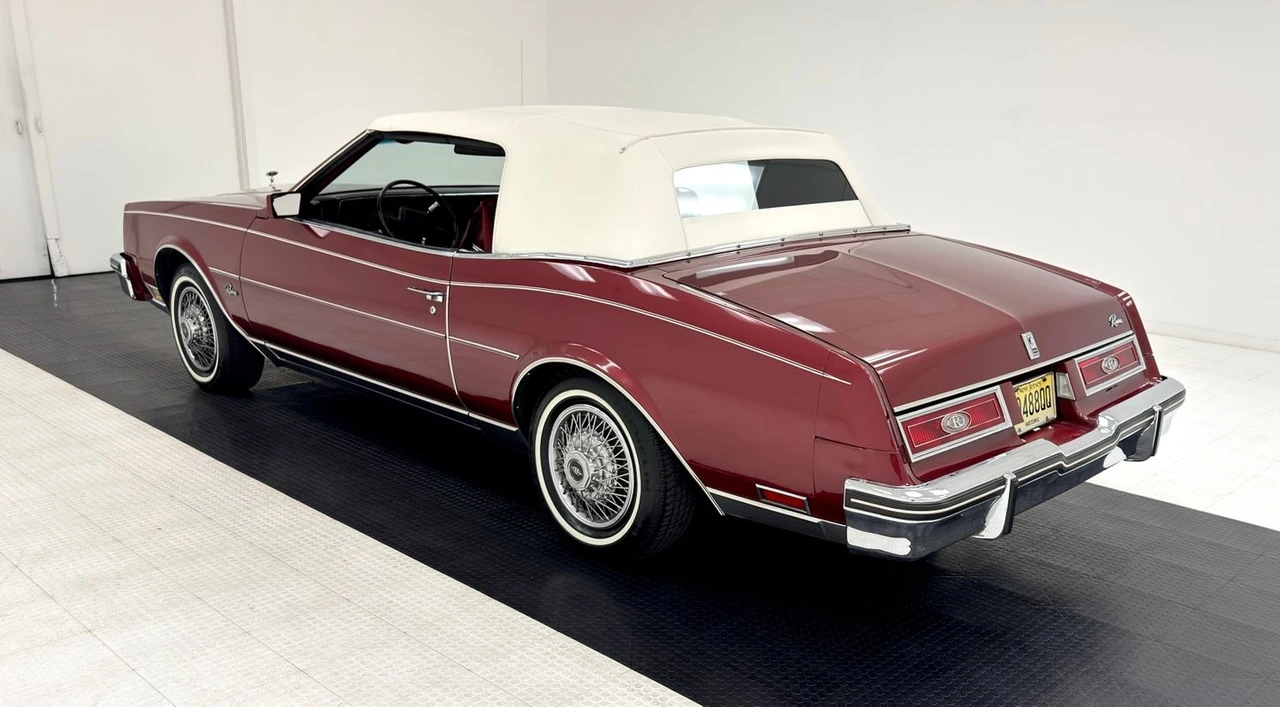1982 Buick Riviera 4th-7th Gen - Image 5 of 12