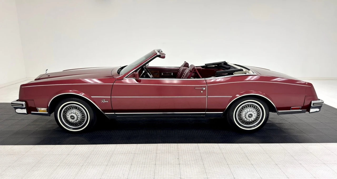 1982 Buick Riviera 4th-7th Gen - Image 4 of 12