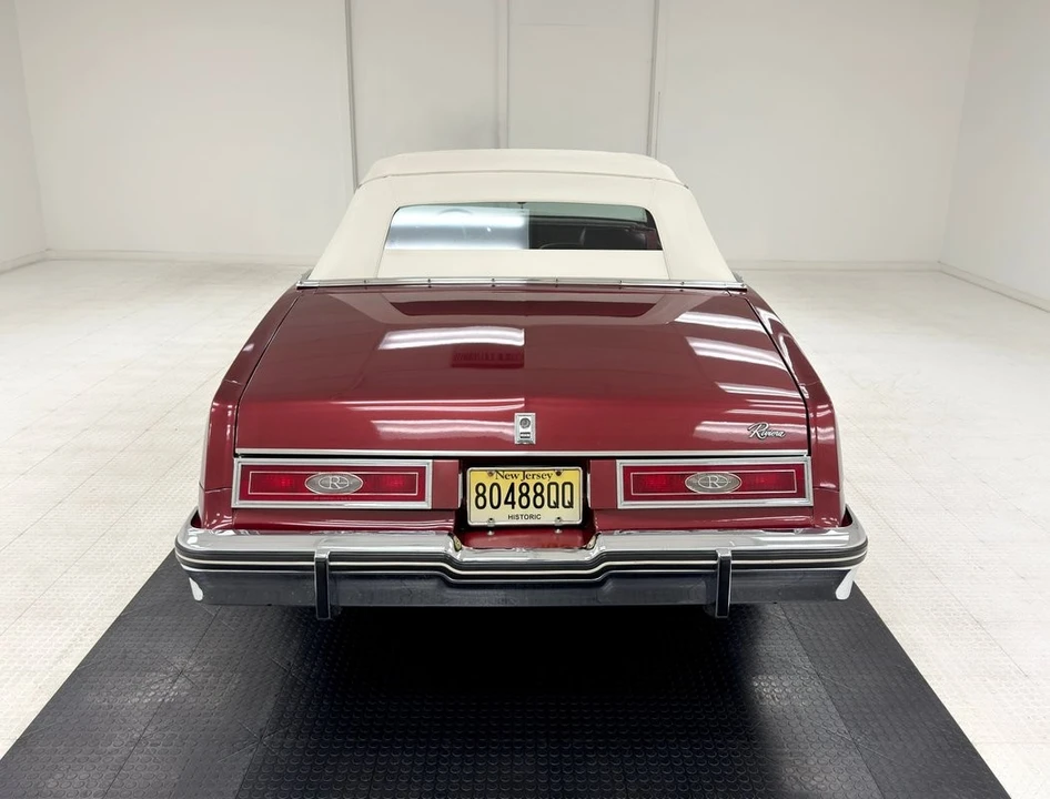 1982 Buick Riviera 4th-7th Gen - Image 7 of 12