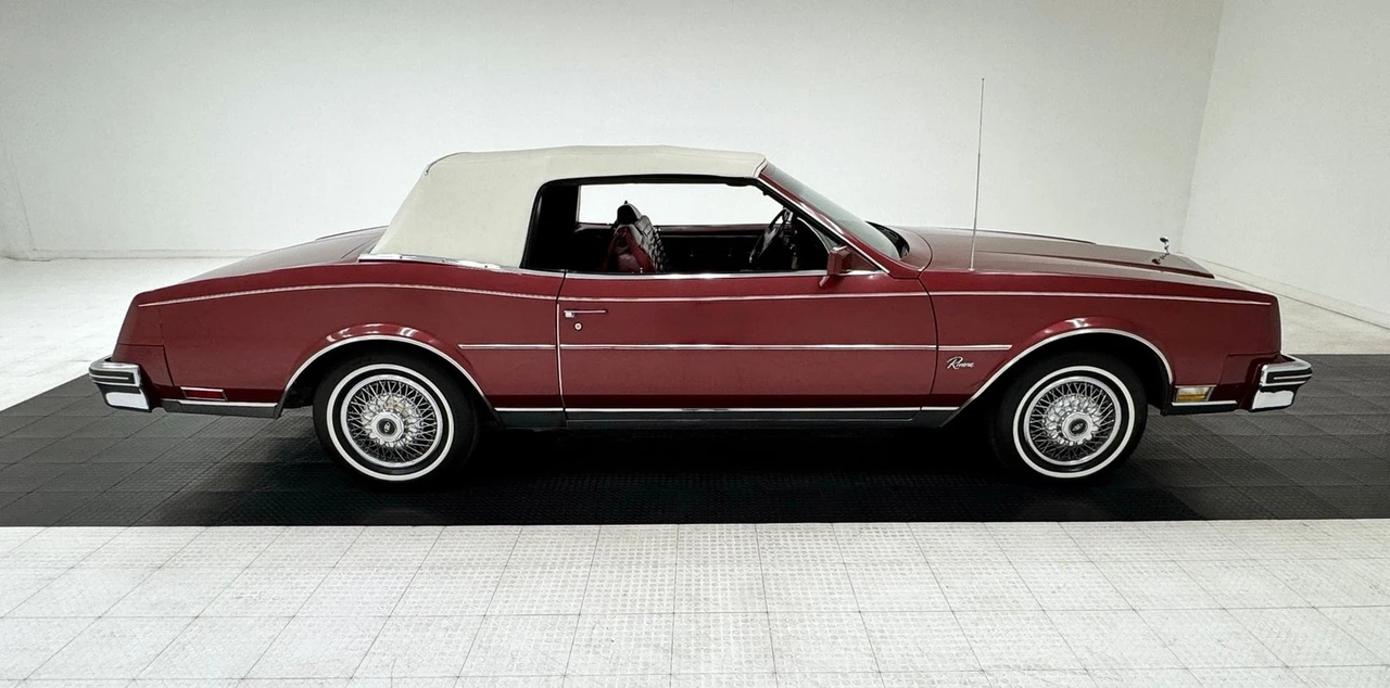 1982 Buick Riviera 4th-7th Gen - Image 9 of 31