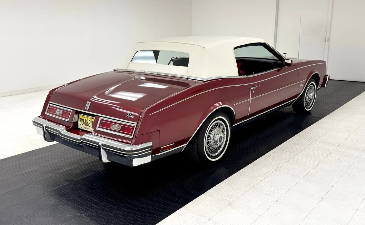 1982 Buick Riviera 4th-7th Gen - Image 8 of 31